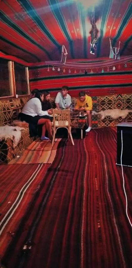 Bed and Breakfast Happy Bedouin House Petra Al Hayy Exterior foto