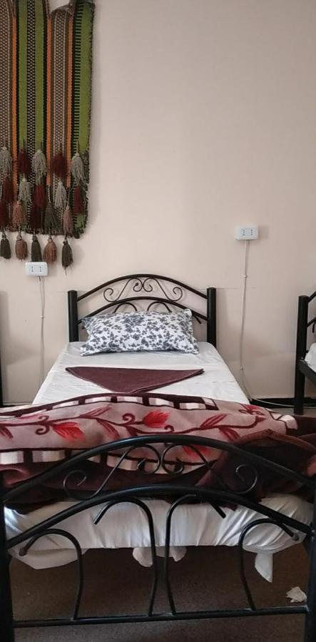 Bed and Breakfast Happy Bedouin House Petra Al Hayy Exterior foto