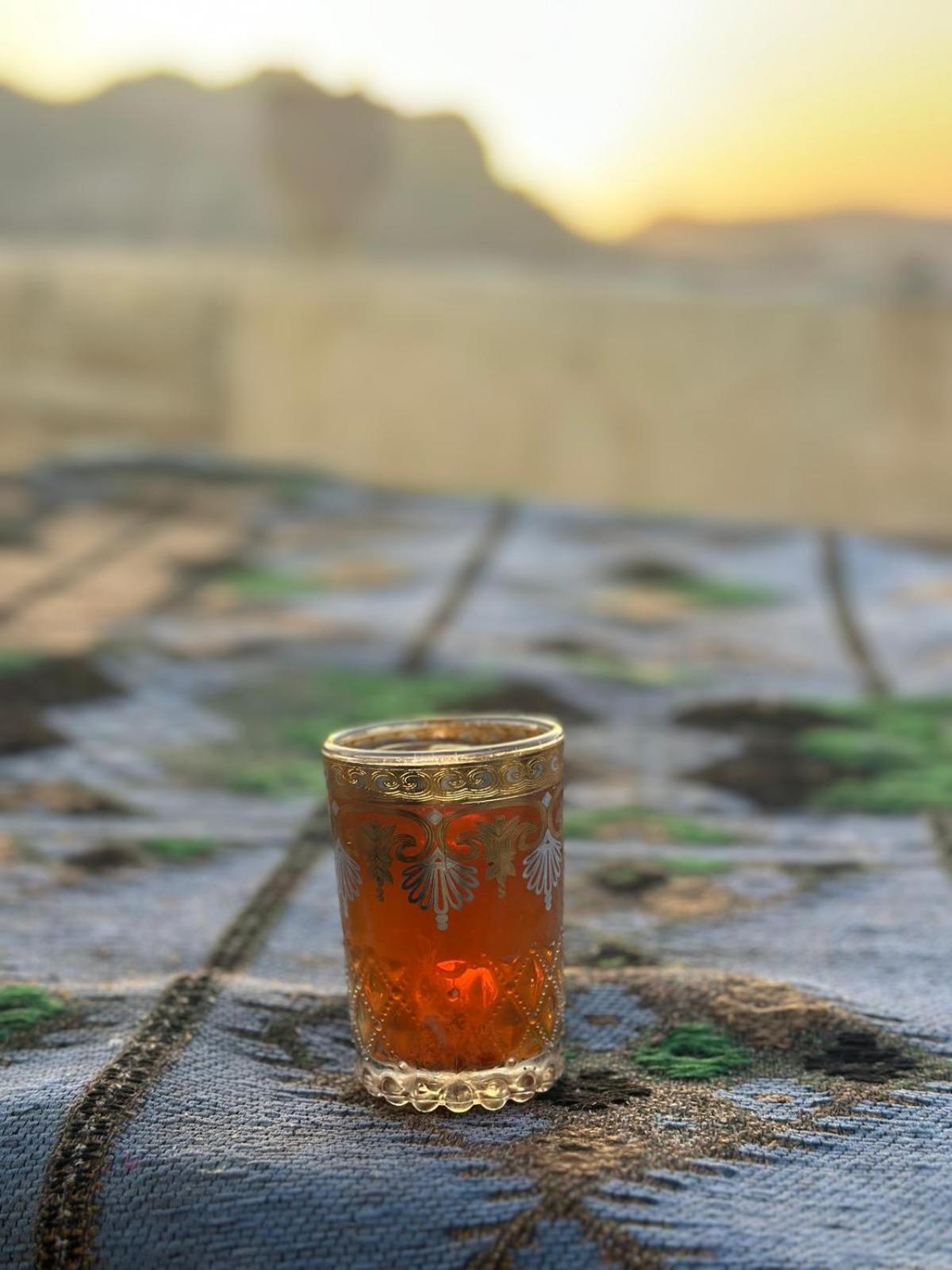Bed and Breakfast Happy Bedouin House Petra Al Hayy Exterior foto
